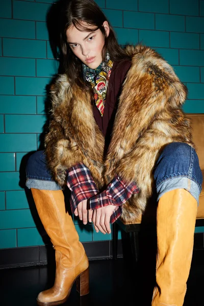 Look 4